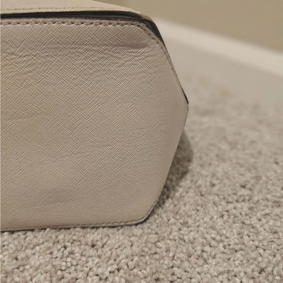 Marc Jacob’s Women’s Small Handbag White Purse - Picture 6 of 11